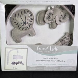 Nwt Trend Lab "Sydney" Musical Mobile
